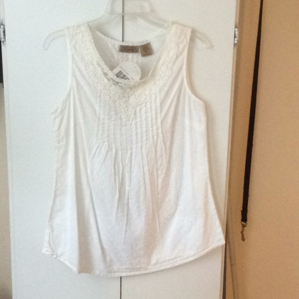Sleeveless top
